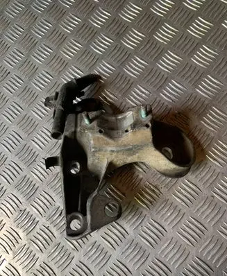 Audi A6 S6 C5 4B Engine mounting bracket 4B0199352B