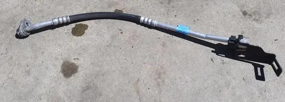 Ford Focus Air conditioning (A/C) pipe/hose F1F119D567AB