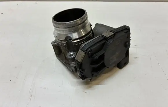 KIA Ceed Throttle body valve 351002U000