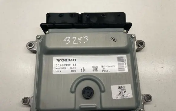 Volvo XC60 Engine control unit/module 30788992