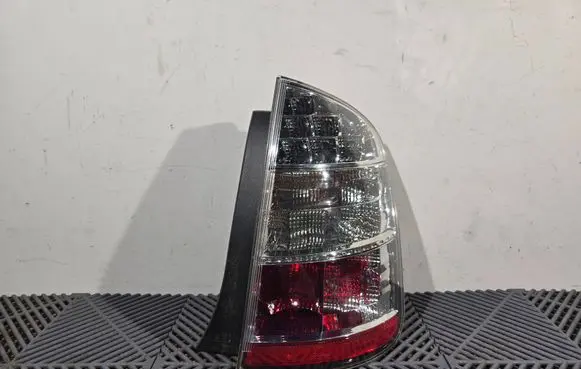 Toyota Prius (XW20) Rear/tail lights