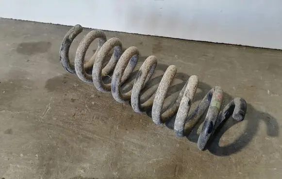 Mercedes-Benz E W212 Rear coil spring