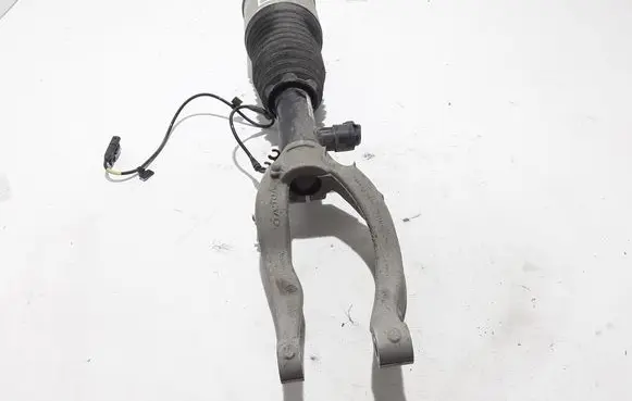 Volvo XC90 Front shock absorber/damper 32269549