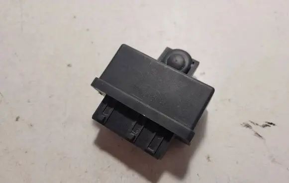 Peugeot 307 Fuel injection pump control unit/module 240107