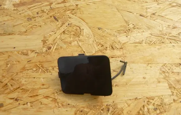 Dacia Sandero II Front tow hook cap/cover 511802873R