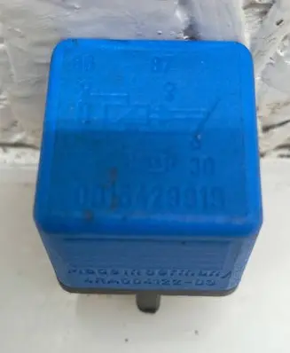 Mercedes-Benz C W202 Other relay 0015429919 2596 4RA00412203