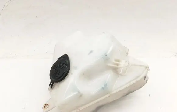 Toyota Prius (XW20) Windshield washer fluid reservoir/tank 060851145