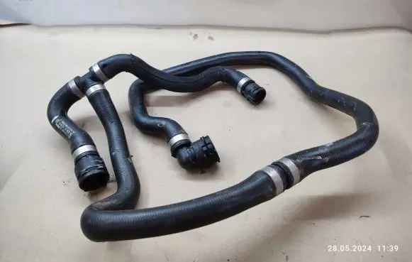 Mercedes-Benz C W205 Engine coolant pipe/hose A2055010700