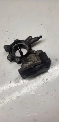 Opel Insignia A Throttle valve 50329302