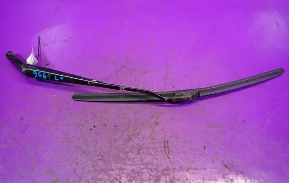 Chevrolet Kalos Front wiper blade arm