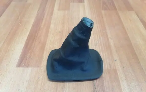 Volvo V50 Gear lever shifter trim leather/knob