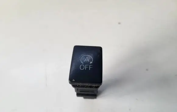 Toyota Auris E180 Other switches/knobs/shifts 15C857