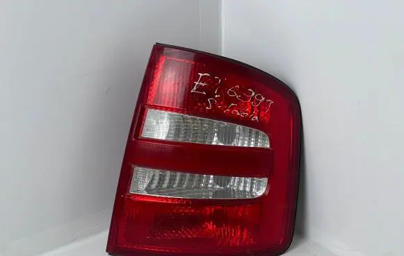 Skoda Fabia Mk2 (5J) Rear/tail lights 6Y9945112B 6Y9945096B