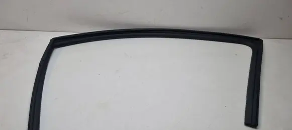 KIA Niro Rubber seal front door window/glass 82530AT000