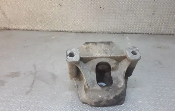Audi A5 8T 8F Engine mount bracket 8R0199381