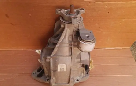 Mercedes-Benz GLC C253 Rear differential A2133500701 A2133510008