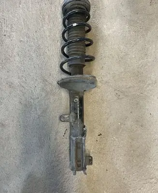 Toyota Avensis T220 Rear shock absorber with coil spring 