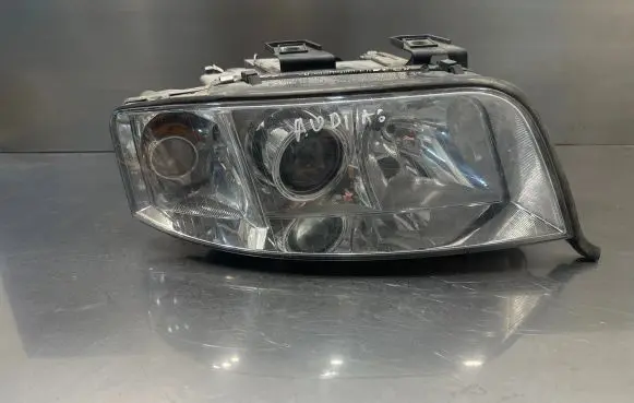 Audi A6 S6 C5 4B Headlight/headlamp