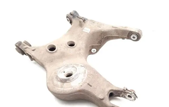 Land Rover Discovery 5 Rear upper control arm/wishbone JPLA5B530AA