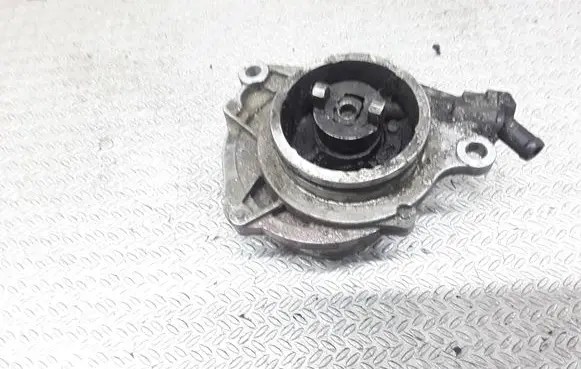 BMW 5 E39 Vacuum pump