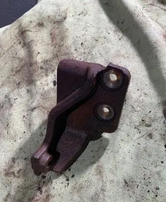 Nissan Micra Engine mounting bracket 11237AX610
