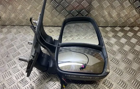 Iveco Daily 35 - 40.10 Front door electric wing mirror 024353