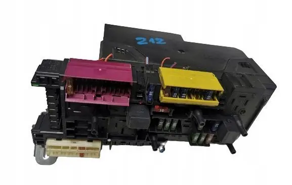 Mercedes-Benz E W212 Fuse box set A2129005101