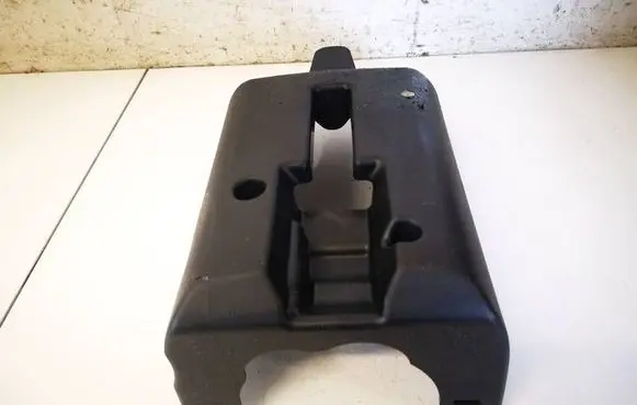 Ford Fiesta Steering wheel column trim 748889