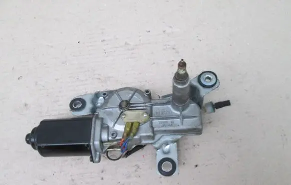 Nissan Sunny Rear window wiper motor