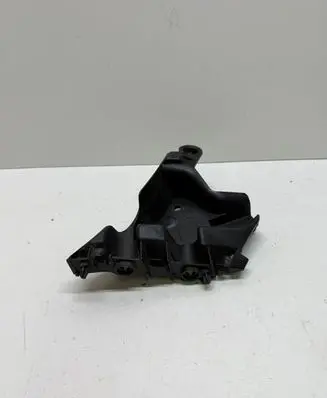 Front bumper mounting bracket
