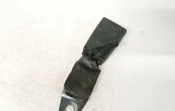 Peugeot Partner Rear seatbelt buckle