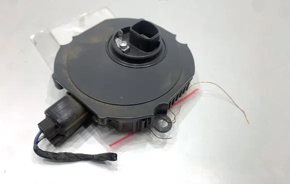 Honda CR-V Voltage converter/converter module LBHE03L