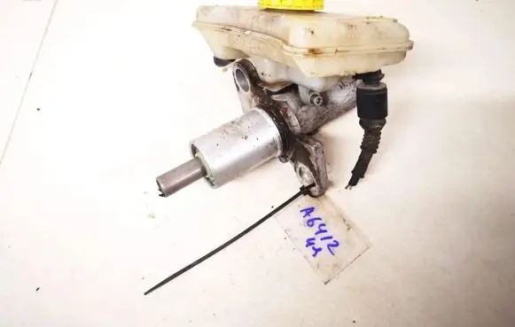 Audi A6 S6 C5 4B Master brake cylinder 8e0611301e