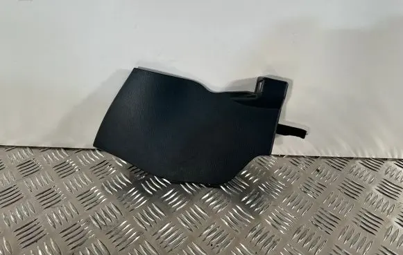 Lexus UX Other center console (tunnel) element 5881676060