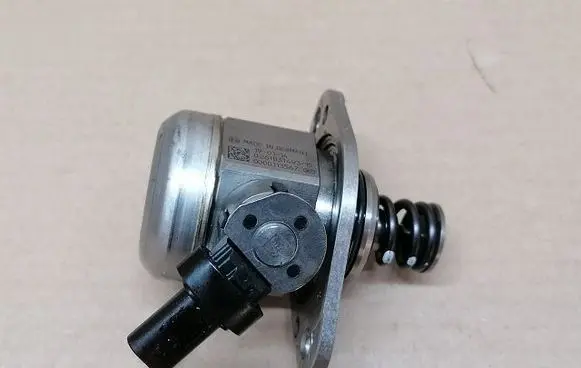 Opel Corsa F In-tank fuel pump 9830305880T