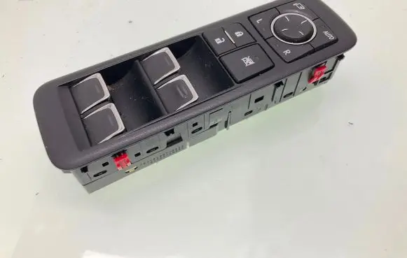 Lexus RX 450H Electric window control switch 8404048220