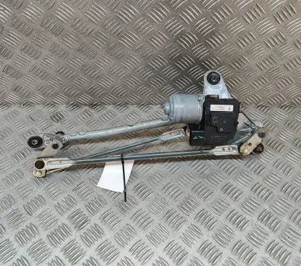 Tesla Model 3 Front wiper linkage and motor 1076725CNF 339702205S
