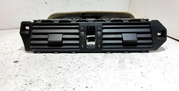 BMW 5 E60 E61 Dash center air vent grill 6910734 7009275
