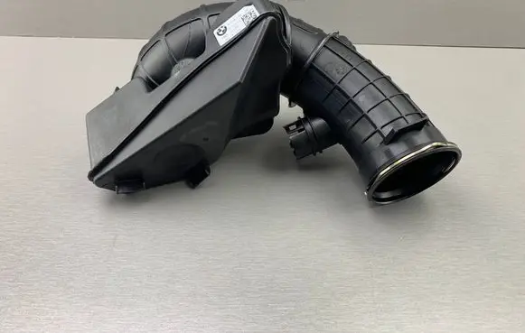 BMW X3 F25 Turbo air intake inlet pipe/hose 8519134 13718519134