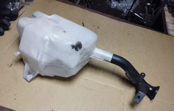 Honda Legend Windshield washer fluid reservoir/tank 76841SJAA01