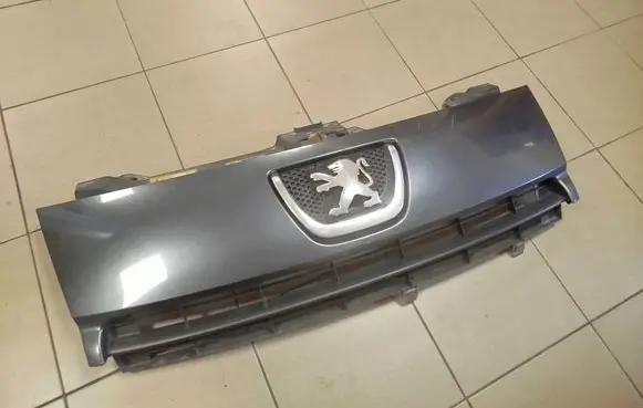 Peugeot Expert Front bumper upper radiator grill 1497650077 1497644077