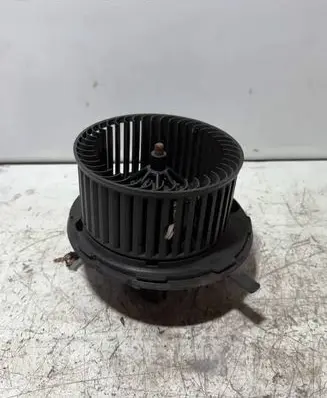 Volkswagen Golf VI Heater fan/blower 35987694C 995775T