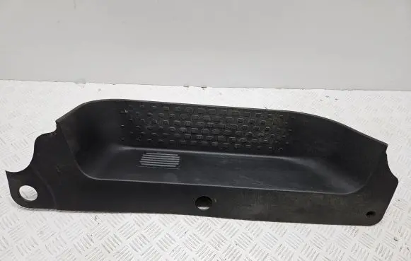 Renault Trafic III (X82) Front sill trim cover 768510190R