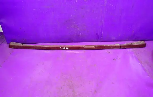 Daewoo Polonez Under headlight/headlamp trim 