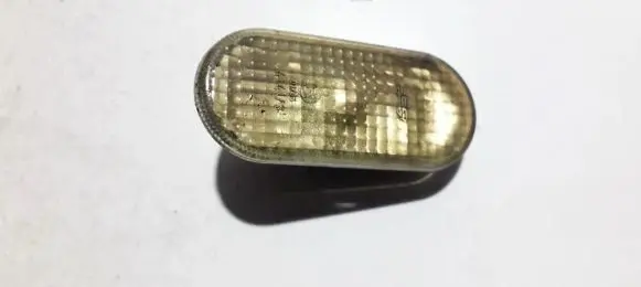 Volkswagen Bora Front fender indicator light 1j5949117