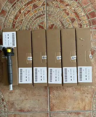 Mercedes-Benz CLS C219 Fuel injectors set A6420701487 A6420701187 A6420701387
