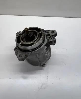 Mazda 6 Vacuum pump RF5C18G00 X2T58172