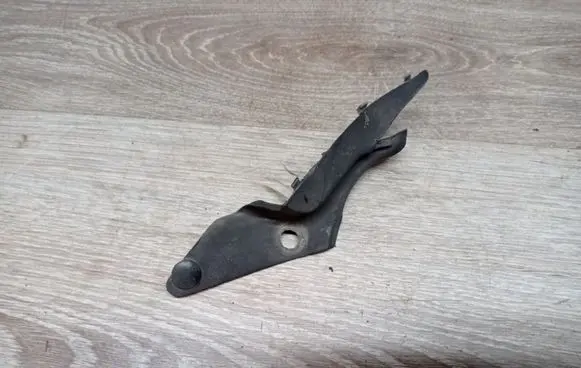Volvo S60 Windshield trim 8648278