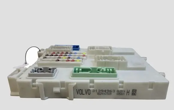 Volvo V40 Fuse module 31394963 8624167839