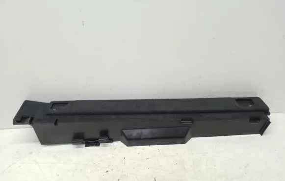 Porsche Macan (95B) Other trunk/boot trim element 8R0861828
